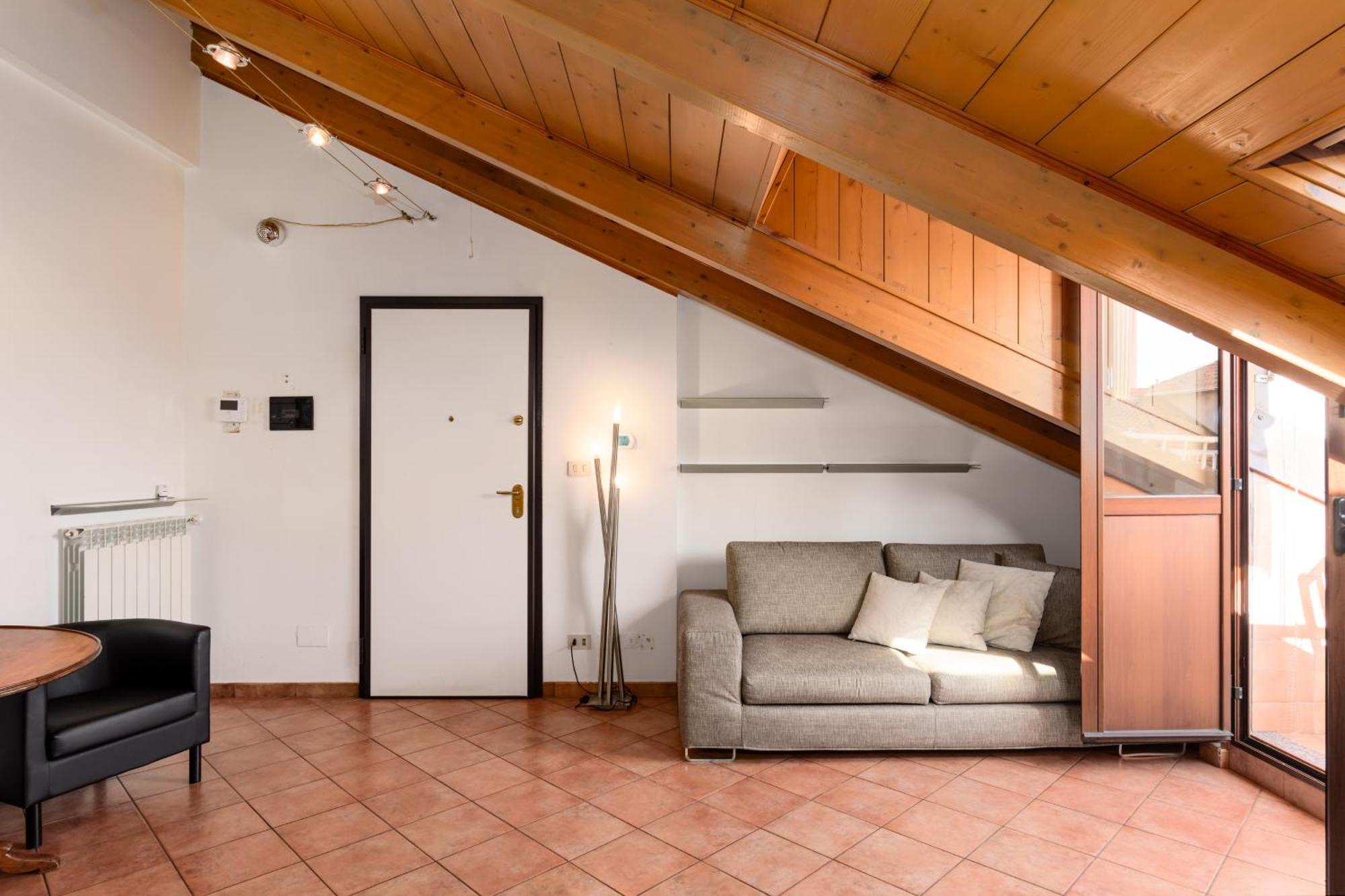 Ferienwohnung Ampia Mansarda E Terrazzo 10 Minuti Dal Centro Turin Exterior foto