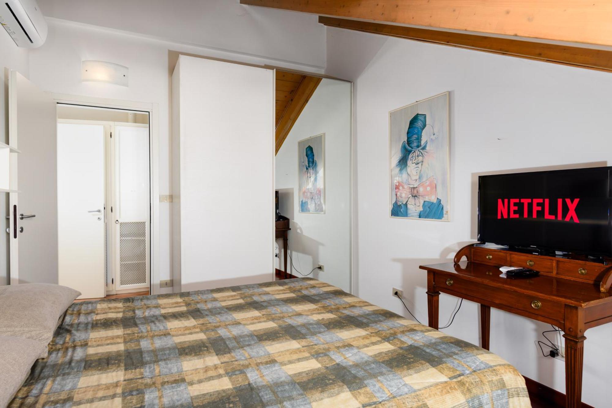 Ferienwohnung Ampia Mansarda E Terrazzo 10 Minuti Dal Centro Turin Exterior foto